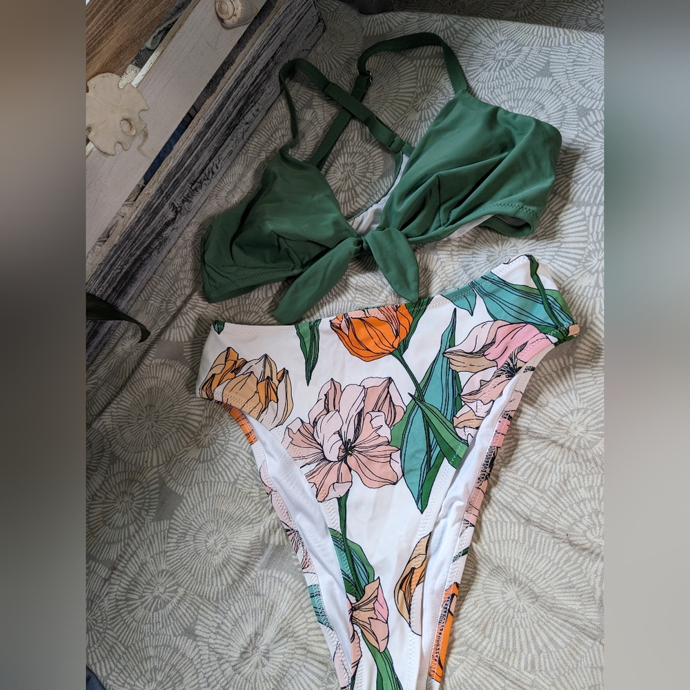 Cupshe Bikini, High Waisted Size Small